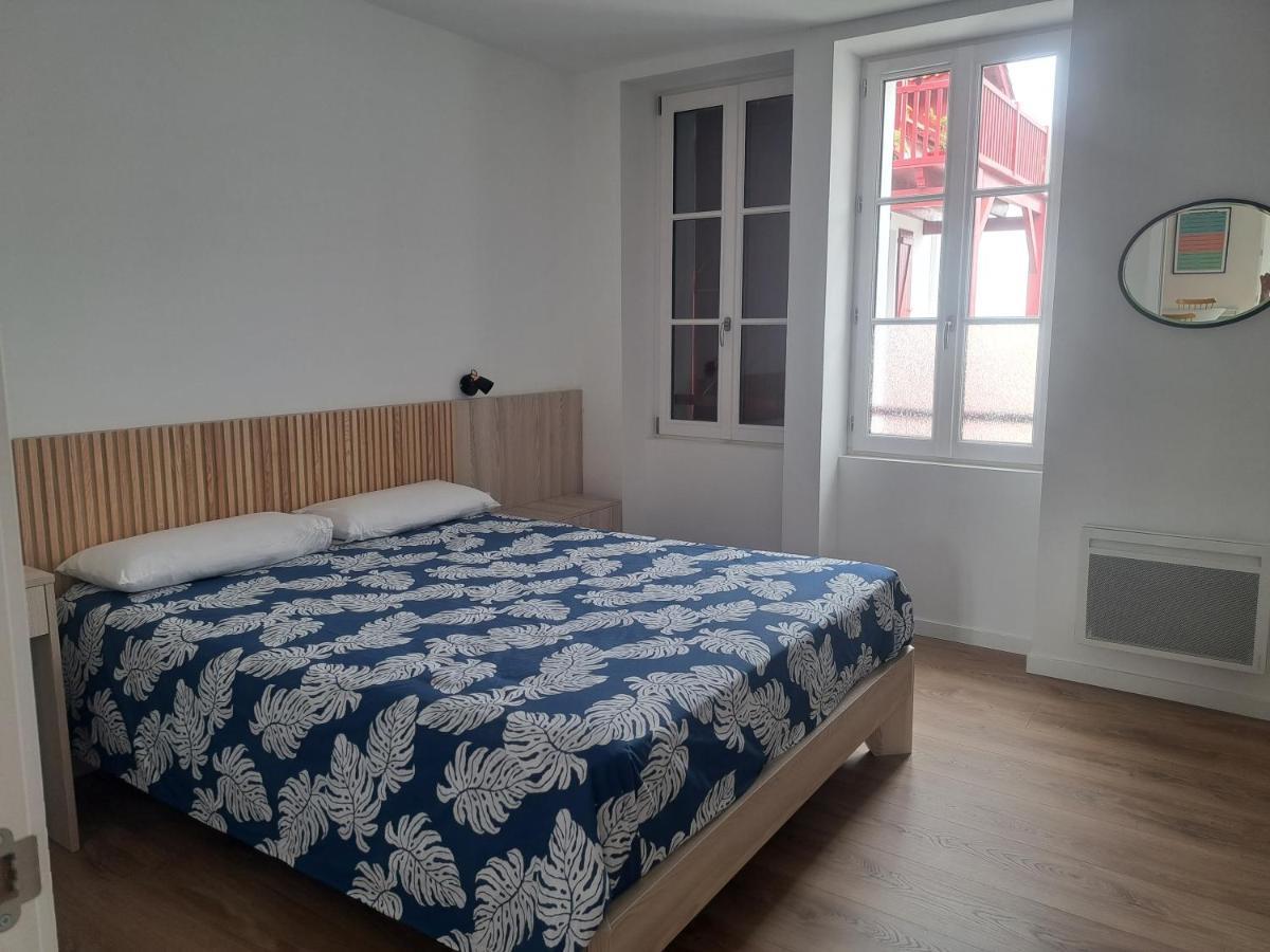 Superbe Appartement T3 Au Centre Plage .Parking Hendaye Eksteriør bilde