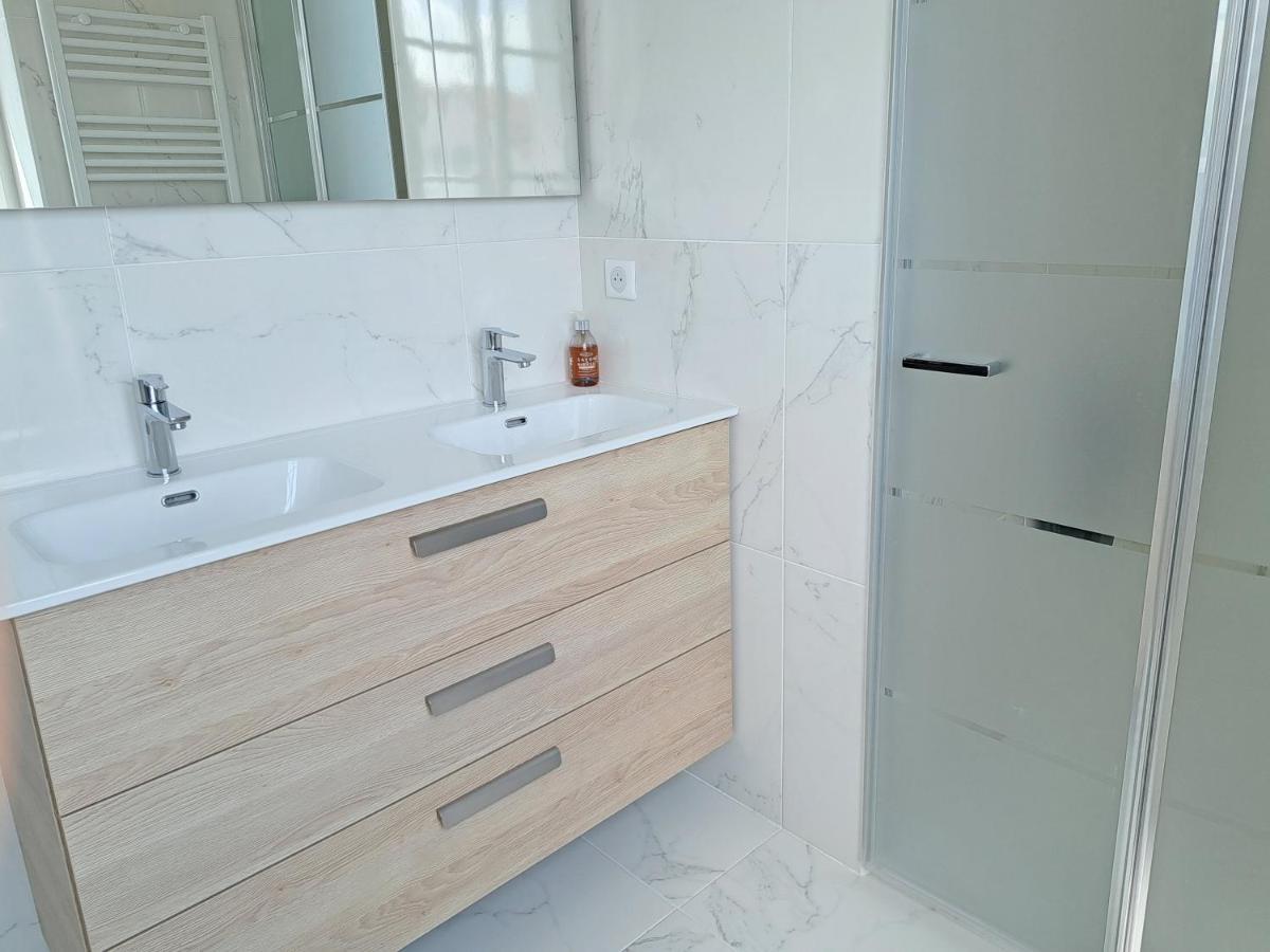 Superbe Appartement T3 Au Centre Plage .Parking Hendaye Eksteriør bilde