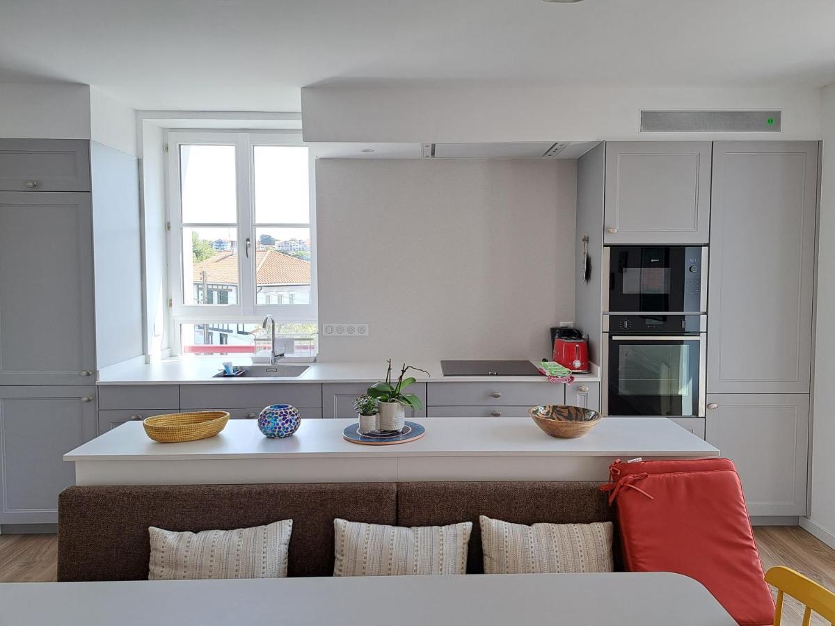 Superbe Appartement T3 Au Centre Plage .Parking Hendaye Eksteriør bilde
