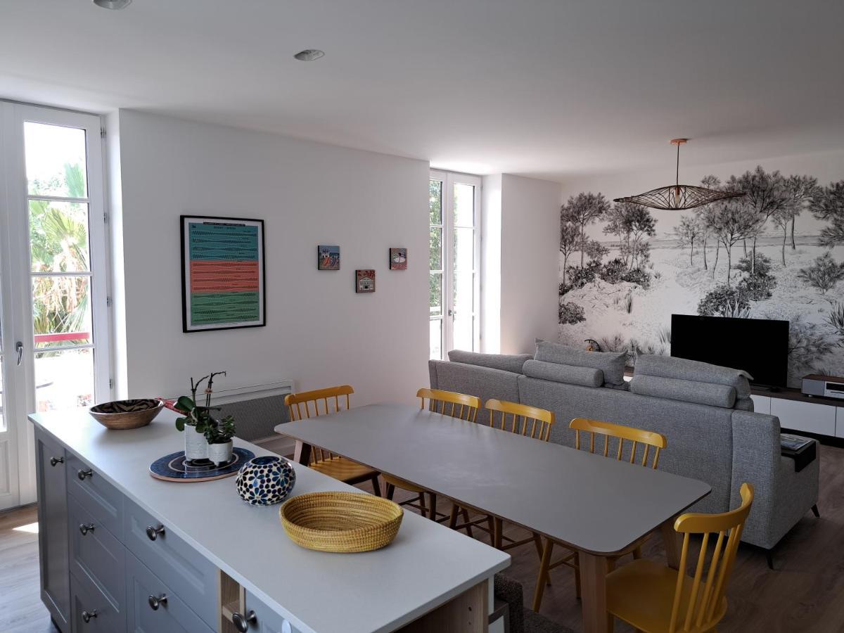 Superbe Appartement T3 Au Centre Plage .Parking Hendaye Eksteriør bilde