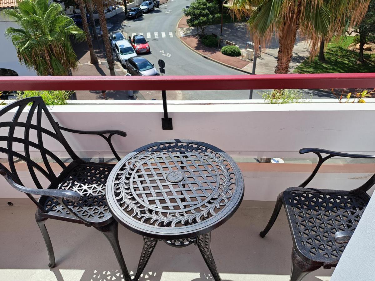 Superbe Appartement T3 Au Centre Plage .Parking Hendaye Eksteriør bilde